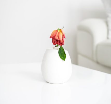 Photo petal table lamp