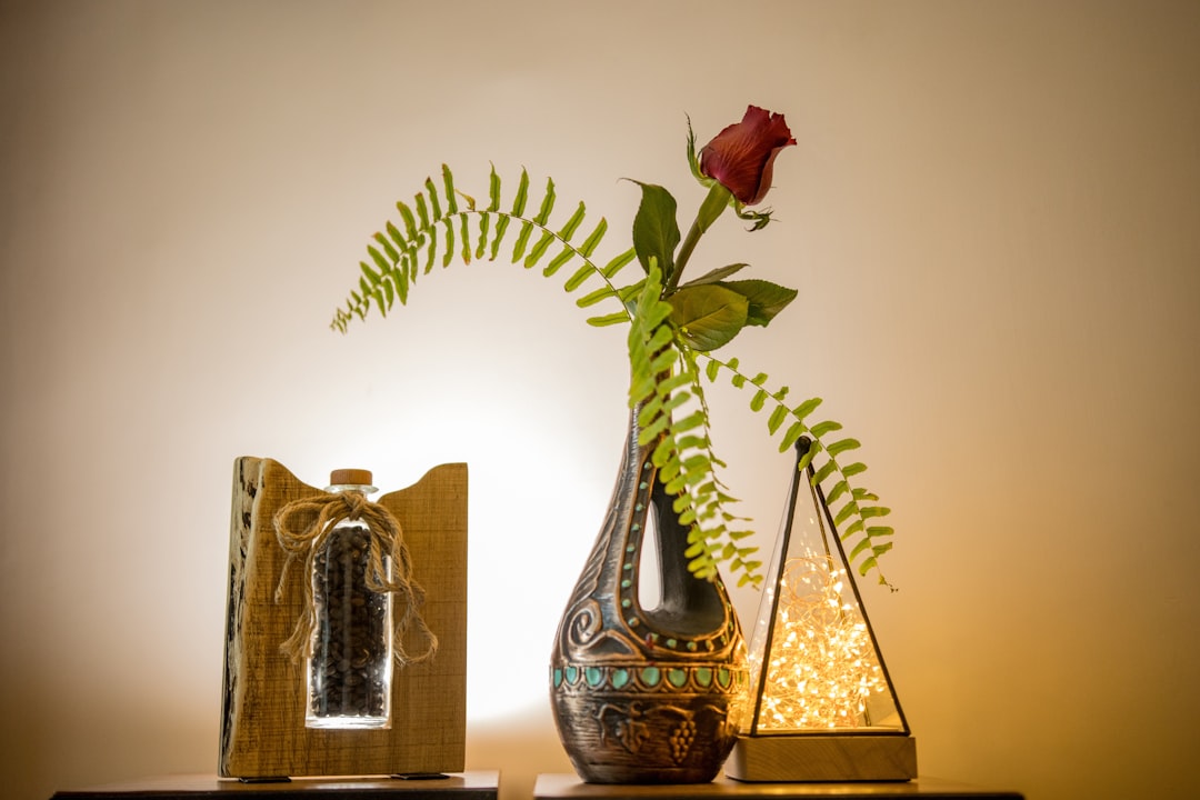 Photo Vintage Tulip Wall Lamp