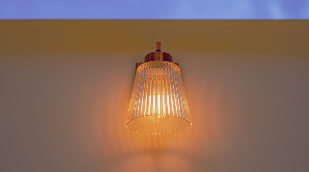 Photo Frosted glass wall sconce