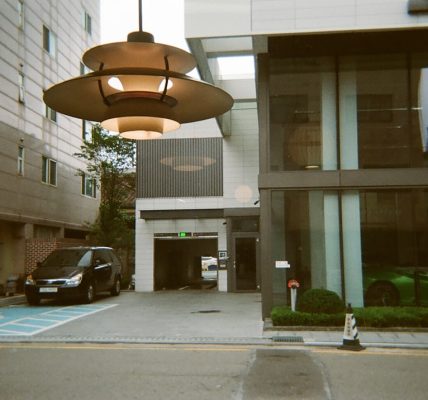 Photo pendant light