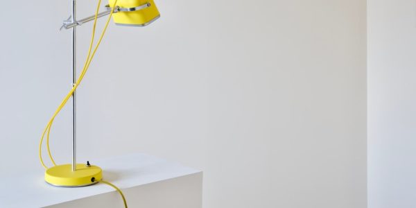 Photo childrens desk lamp