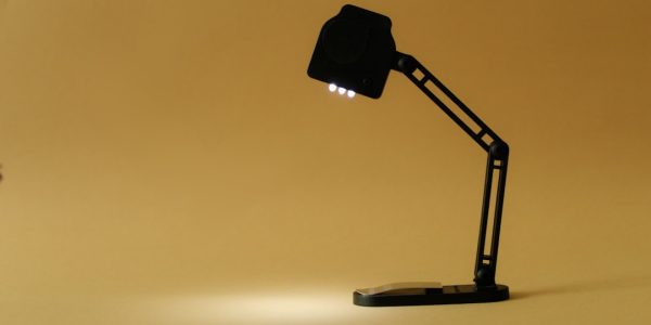 Photo acrylic task lamp